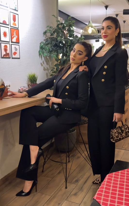 Costume femme de classe